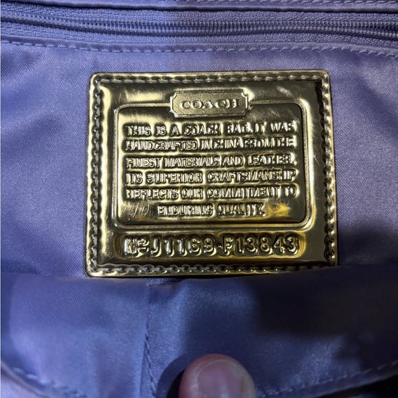 Coach Poppy - Picture 3 of 3